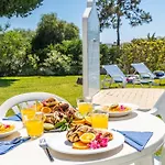 Bella Vista - Moradia Elegante Com Piscina Aquecivel E Jacuzzi Na Gale, Сasa de vacaciones Albufeira