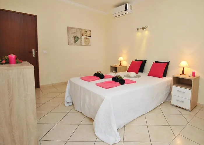 Bella Vista By Algarve Vacation 度假居 *